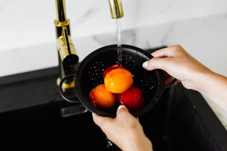 clean tap water